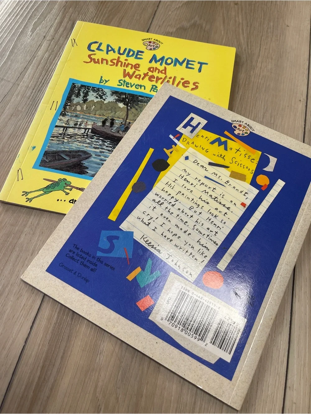 Chronicle Books Yellow Claude Monet Sunshine and Waterlilies Art Book